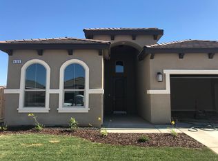 486 Bo Tree Ln, Madera, CA 93637