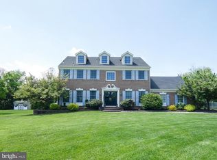 4 Kimberlee Ct, Sewell, NJ 08080
