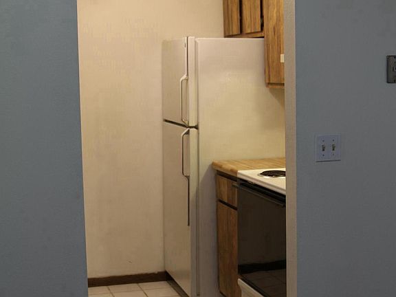 5th image of 1525 Kenilworth Ct APT 7