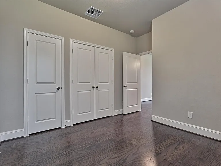 20911 Velvet Wing Dr — Photo 37
