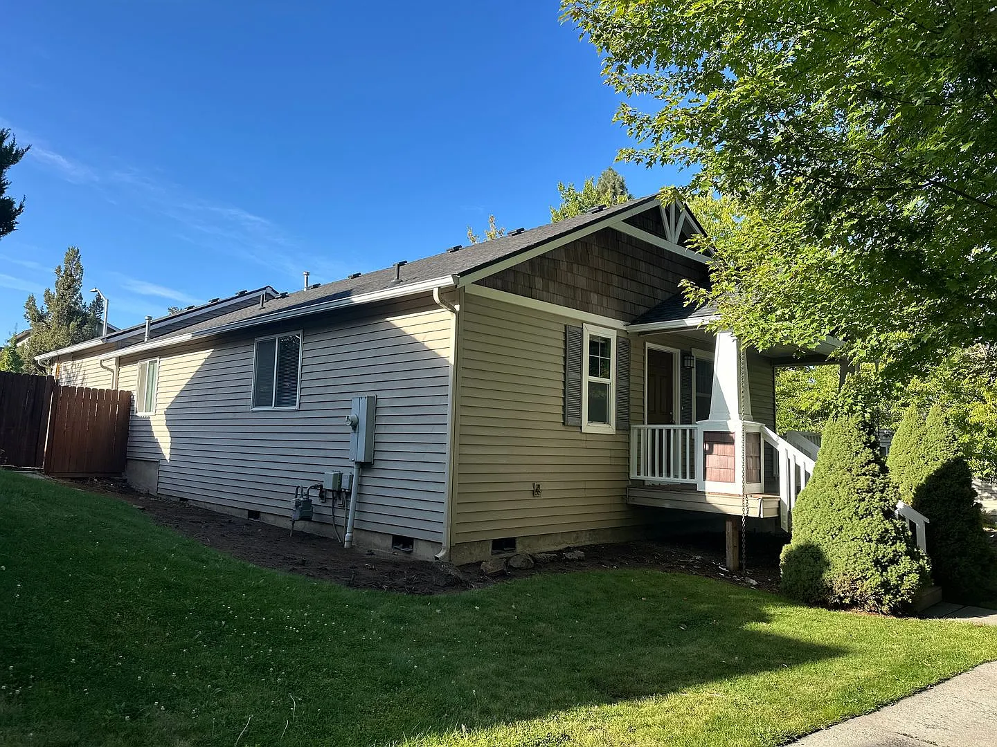 Freshly Updated 3-Bedroom Home in Bend! — Photo 4