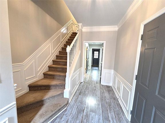 3rd image of 3989 Howell Park Rd