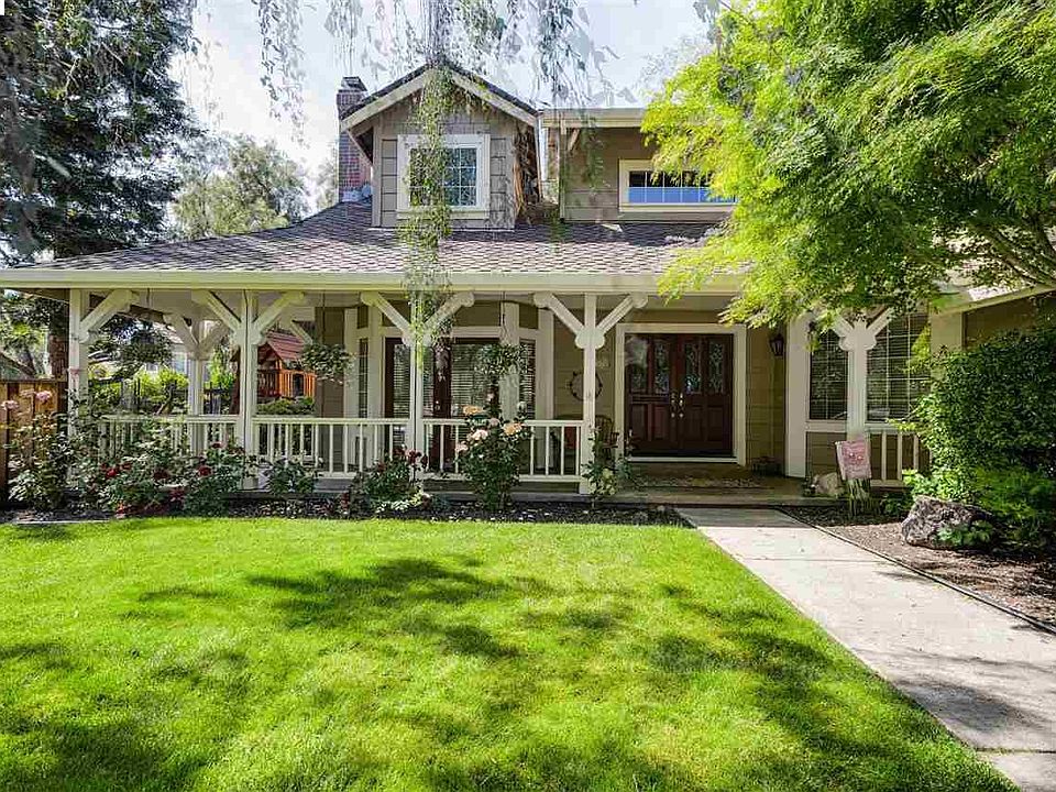 2nd image of 2020 Martin Ave