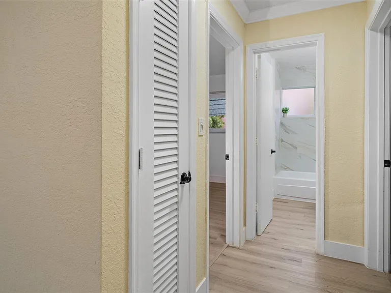4514 NW 49th Dr — Photo 12