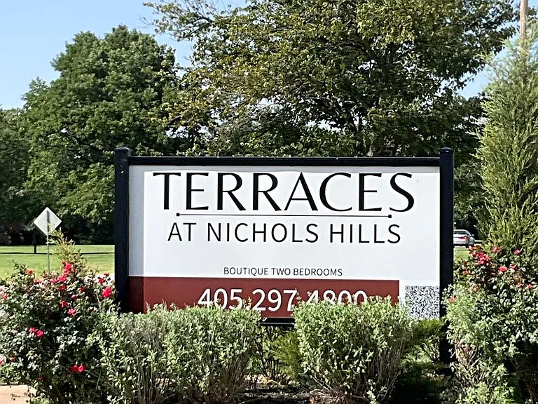 Terraces at Nichols Hills Renovated Two-Bedrooms — Photo 33