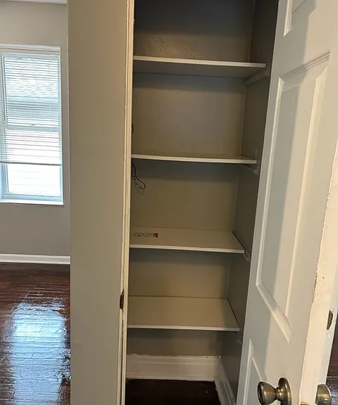 2037 N Kildare Ave #2-2W — Photo 5