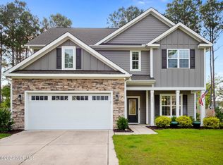 507 W Red Head Cir, Sneads Ferry, NC 28460