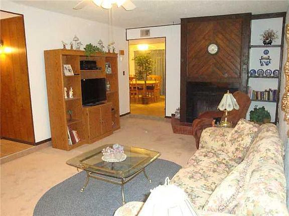 4th image of 13950 Wild Flower Dr