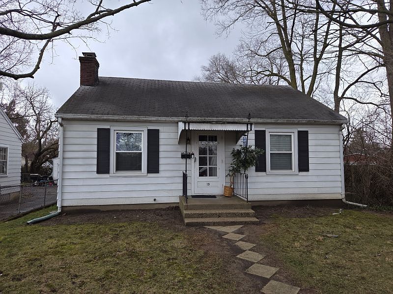 2nd image of 19 Stafford Ave