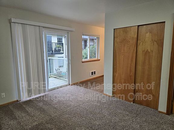 3rd image of 3150 W Maplewood Ave #205