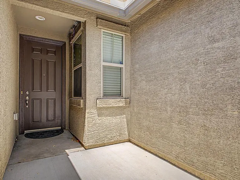 16878 S Eva Ave — Photo 4