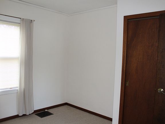 4th image of 119 S 6th Ave