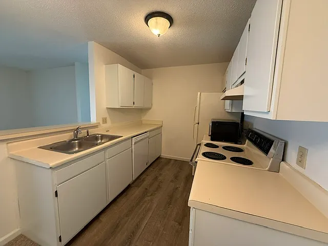 1356 Glenns Bay Rd #J207 — Photo 4