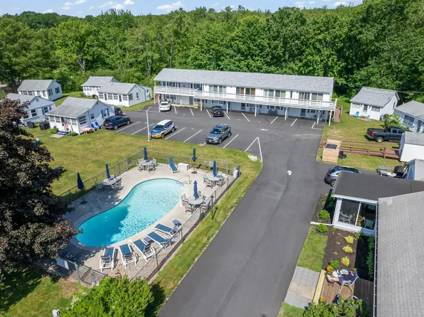 2090 Post Road #10B, Wells, ME 04090