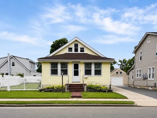 208 Jackson Ave, Northfield, NJ 08225
