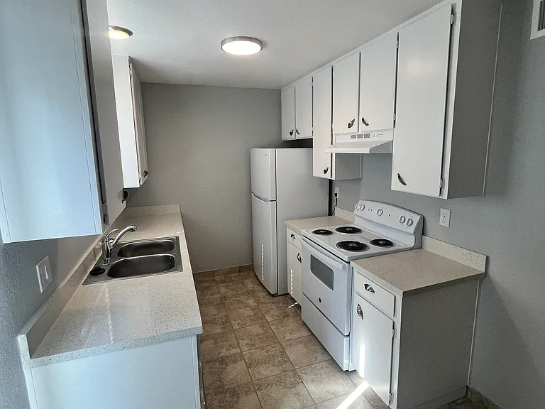 6220 Gettysburg Pl #1 — Photo 3