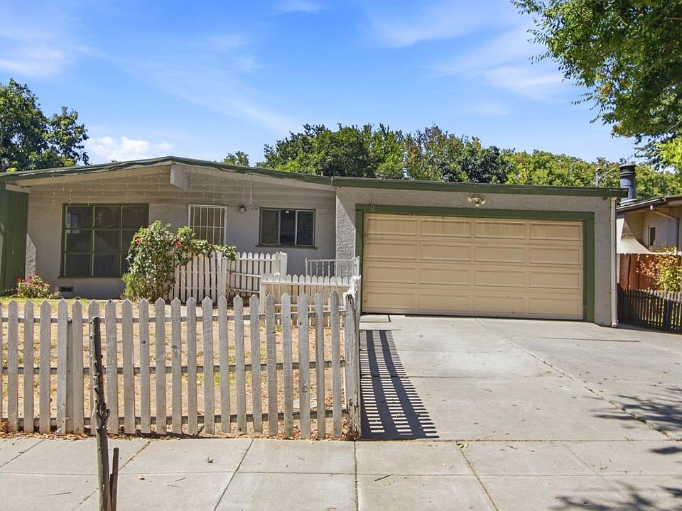 1st image of 1561 Cross Way
