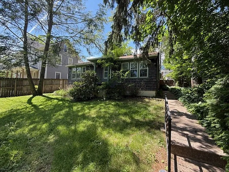 151 W Prospect Ave — Photo 1