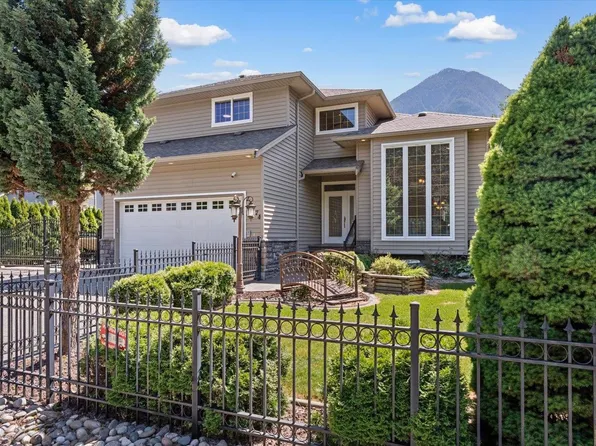 20074 Birch Pl, Hope, BC V0X 1L2