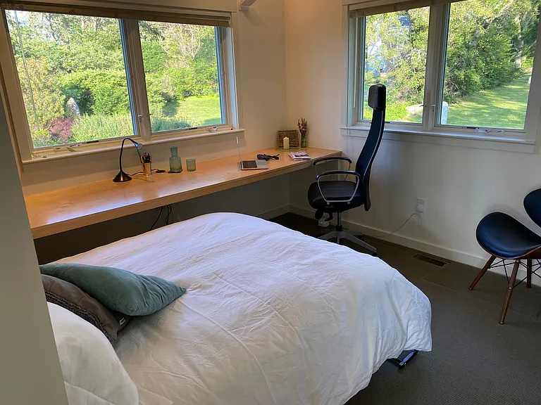 Office/third bedroom Murphy bed