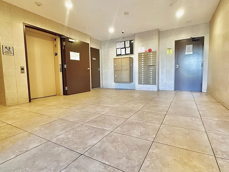 Yaya Nordhoff Apartments — Photo 35