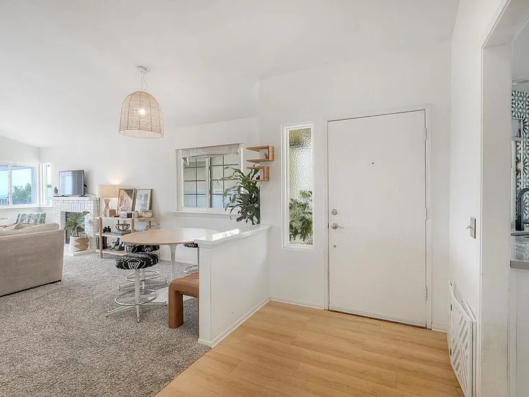 6817 Watercourse Dr — Photo 11