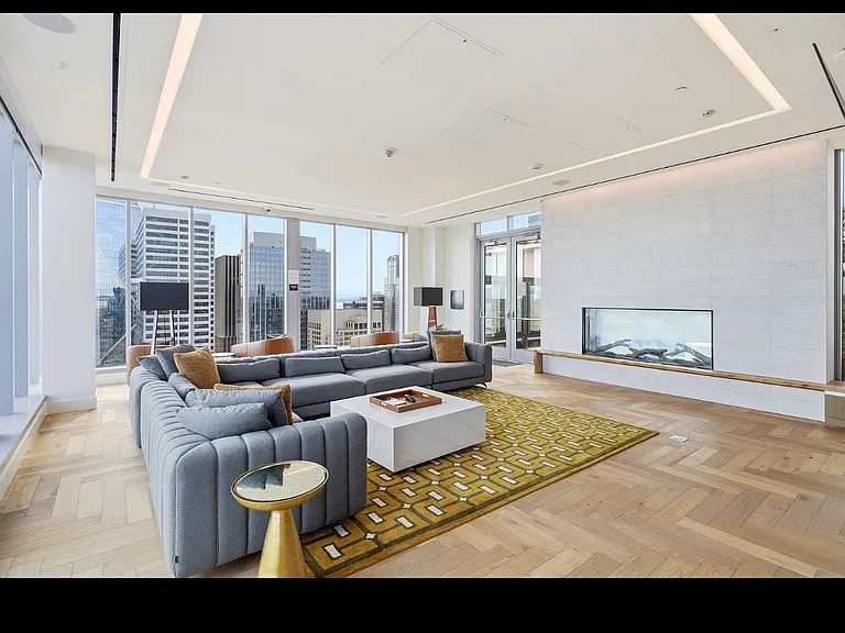 800 Columbia St #1802 — Photo 15