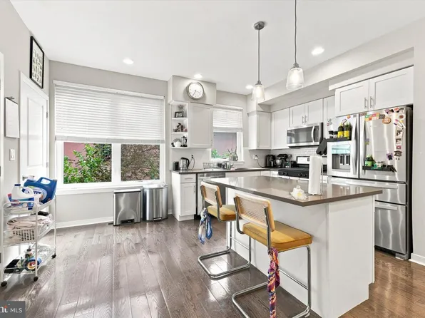 602 W Jefferson St, Philadelphia, PA 19122