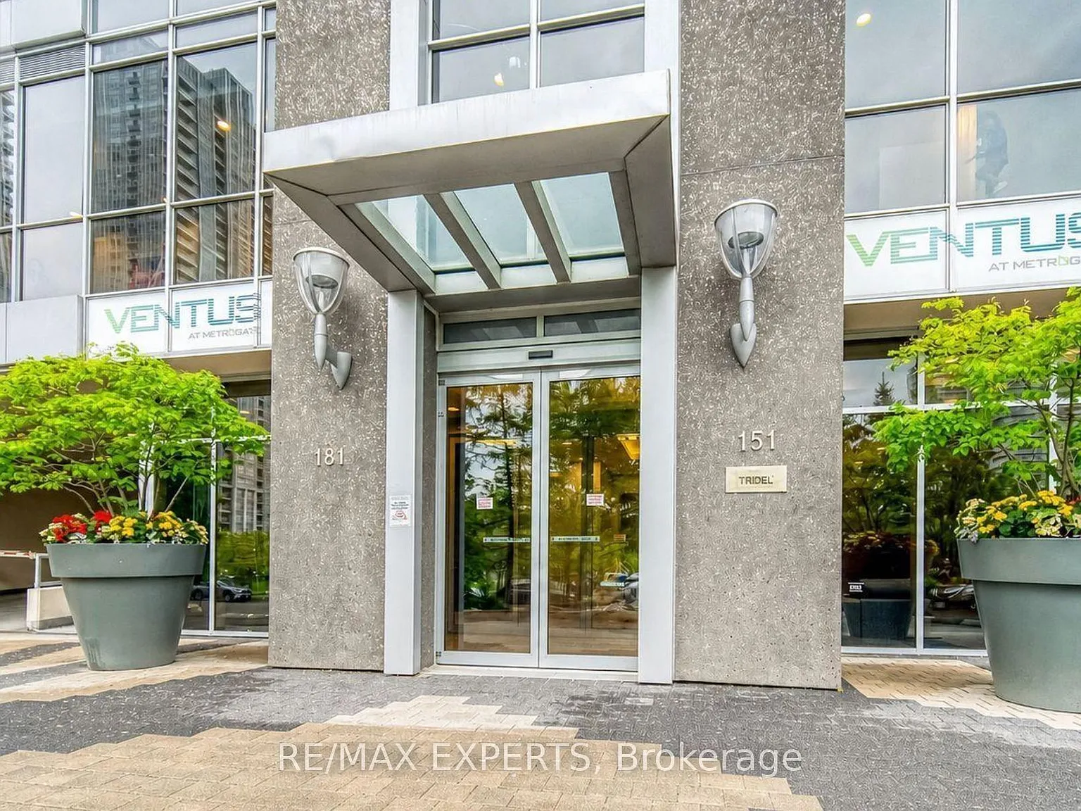 3 bed, $2,500 — Photo 2
