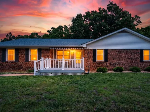 190 Post Oak Ave, Camden, TN 38320