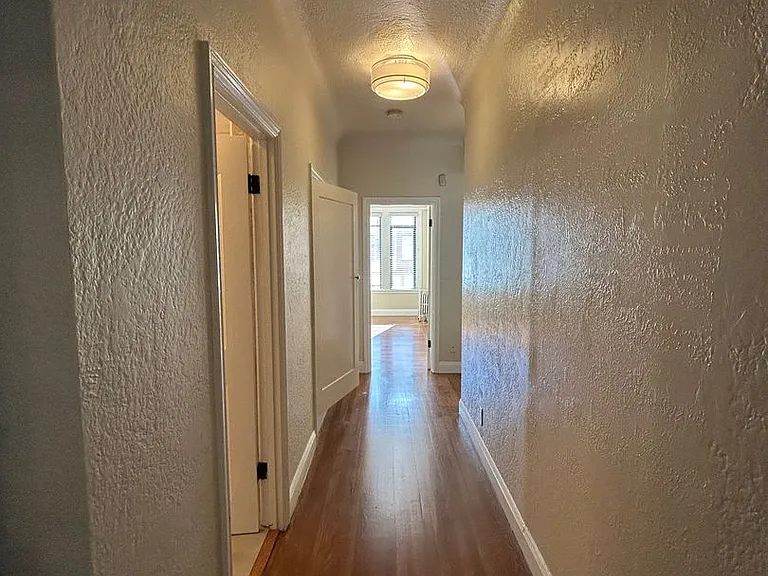 3324 Broderick St #1 — Photo 9