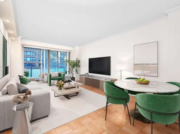 300 East 40th Street image 1 of 12