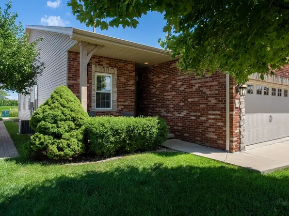 31 Yukon Cir, Bloomington, IL 61705