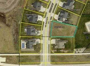 715 NE Badger Ln, Waukee, IA 50263