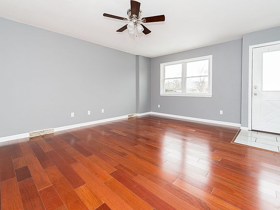 This Living Room will up to your expectations!