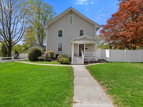 20 Wilbur St, Weymouth, MA 02190