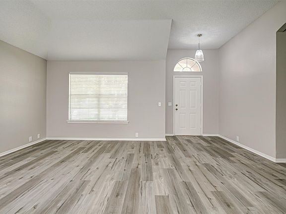 4th image of 5812 Window Rock Dr
