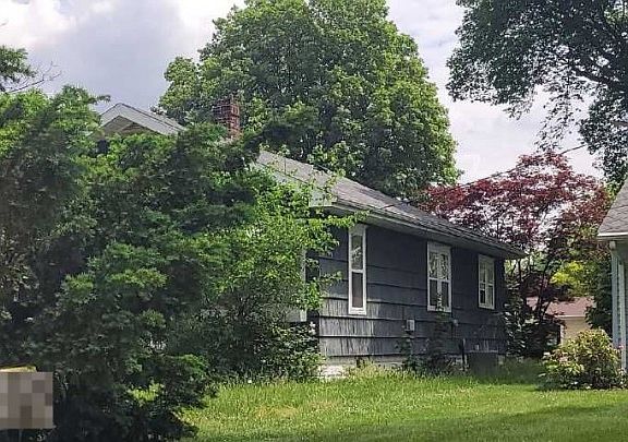 2nd image of 158 Parker Ave