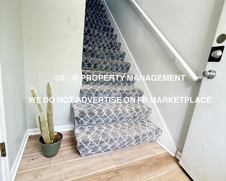 1933 Lawrence Ct — Photo 10
