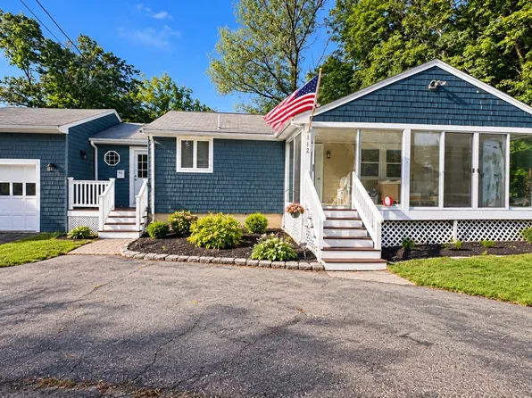 112 Wales St, Abington, MA 02351