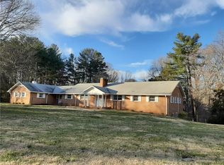 4721 Seward Rd, Pfafftown, NC 27040