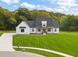 448 Stonebridge Pkwy, Valparaiso, IN 46383