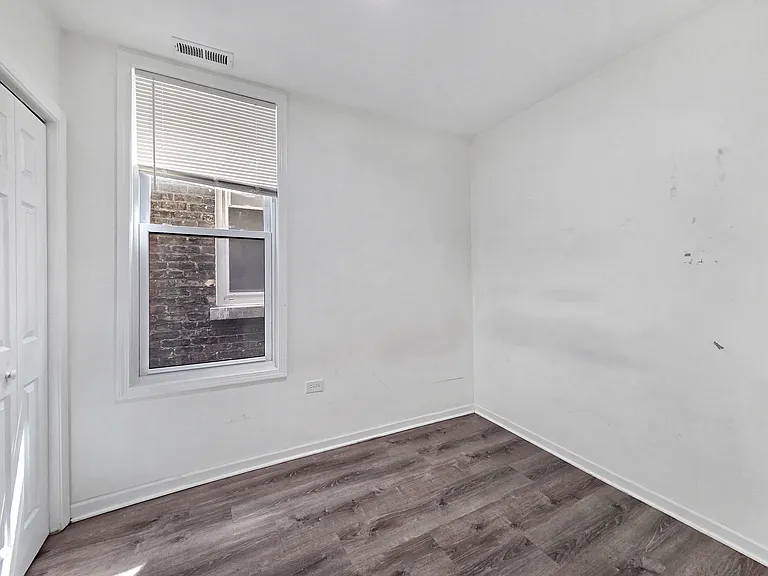 1712 W 35th St #2F — Photo 9