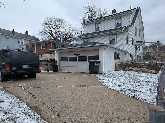 1401 Huffman Ave — exterior photo