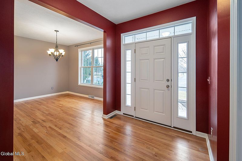 5th image of 15 Avendale Drive
