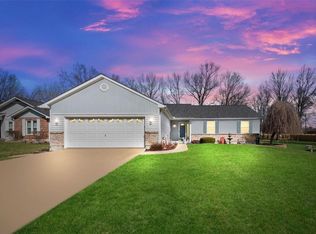 151 Cottonwood Ln, Troy, MO 63379
