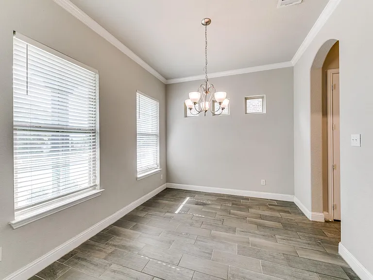 17660 Sequoia Dr — Photo 14