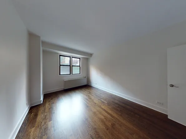 220 East 63rd Street image 10 of 23