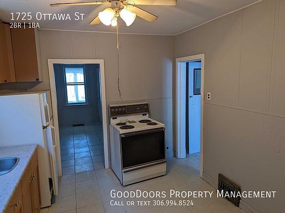 5th image of 1725 Ottawa St