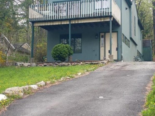83 Lakeside Dr, Vernon Twp., NJ 07461